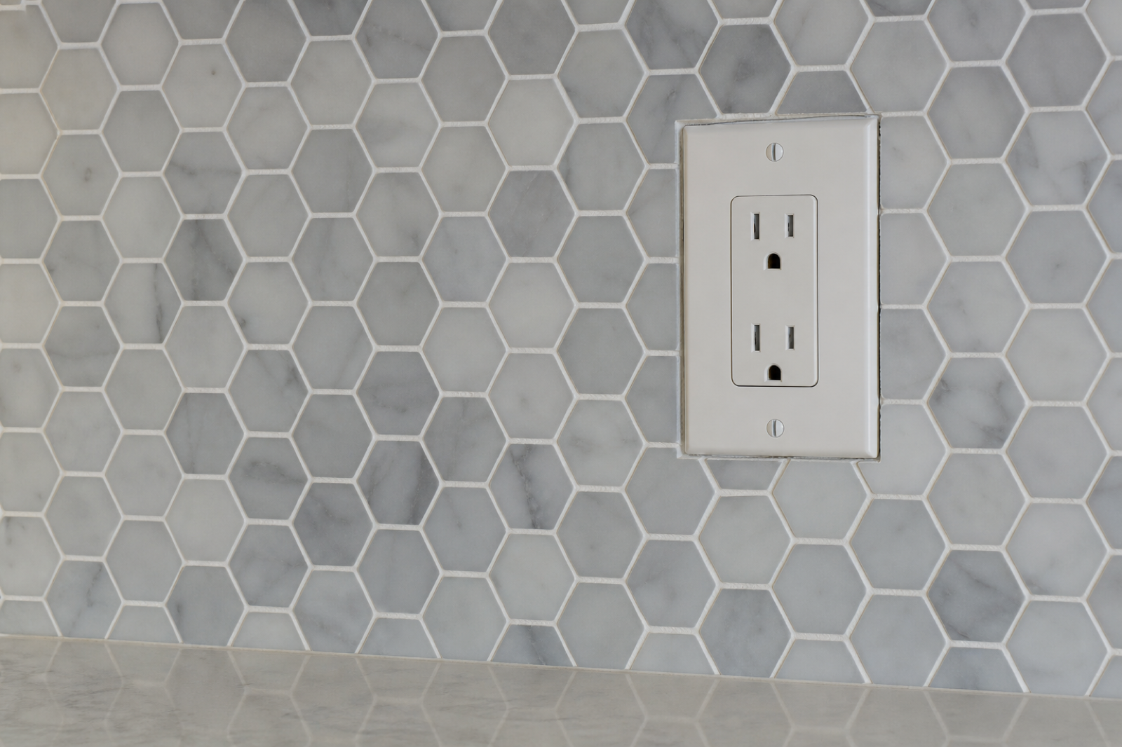 Backsplash Installation (Small to Medium) detail photo
